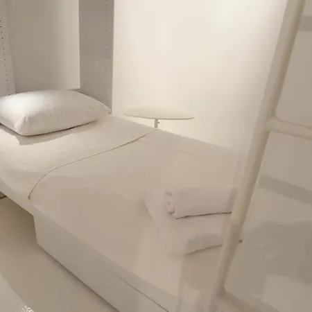 Soho Lofts - Super 8 Apartament