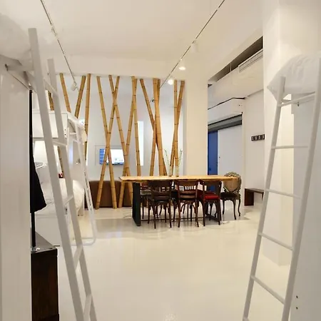 Soho Lofts - Super 8 Apartament Atena